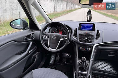 Мінівен Opel Zafira 2013 в 