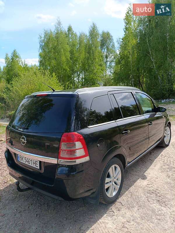 Мінівен Opel Zafira 2009 в Овручі
