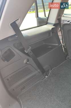 Минивэн Opel Zafira 2008 в 