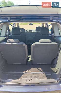 Минивэн Opel Zafira 2008 в 