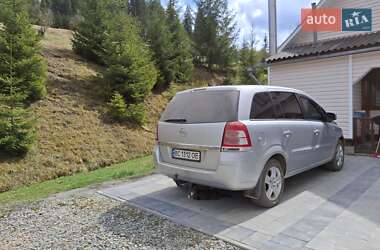 Минивэн Opel Zafira 2011 в 