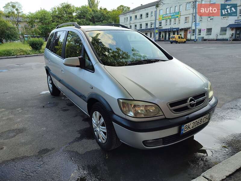 Мінівен Opel Zafira 2003 в Рівному