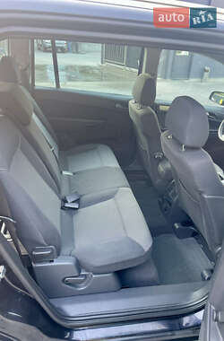 Минивэн Opel Zafira 2009 в 