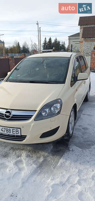 Мінівен Opel Zafira 2012 в 