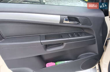 Мінівен Opel Zafira 2012 в 