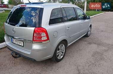 Минивэн Opel Zafira 2011 в 