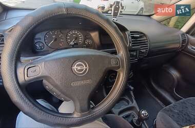 Мінівен Opel Zafira 2001 в 