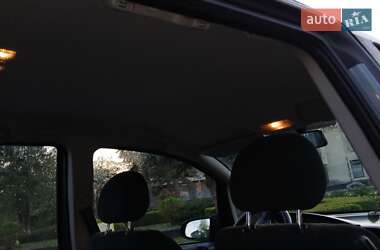 Минивэн Opel Zafira 2005 в 