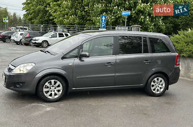 Минивэн Opel Zafira 2009 в 