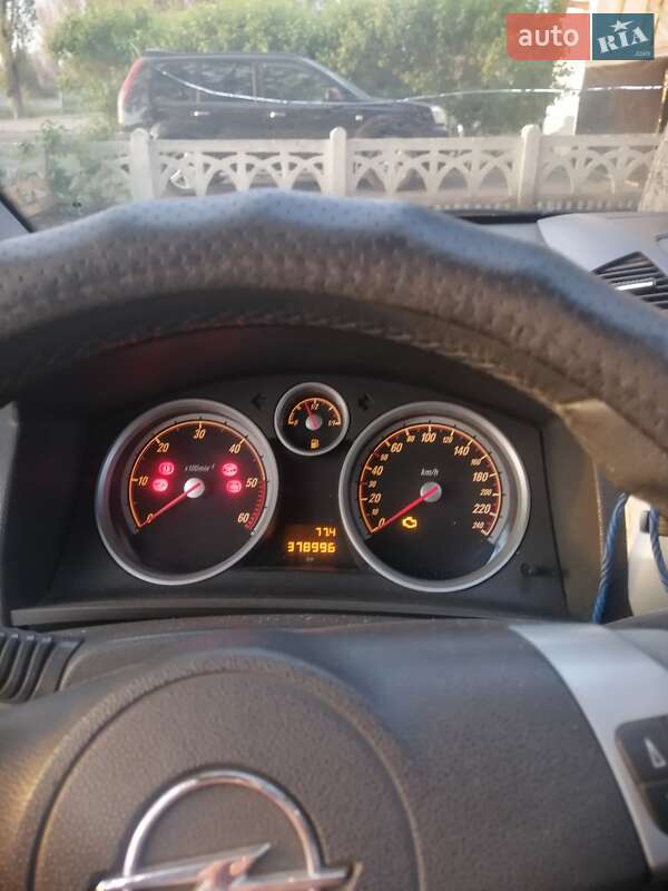 Мінівен Opel Zafira 2009 в Києві