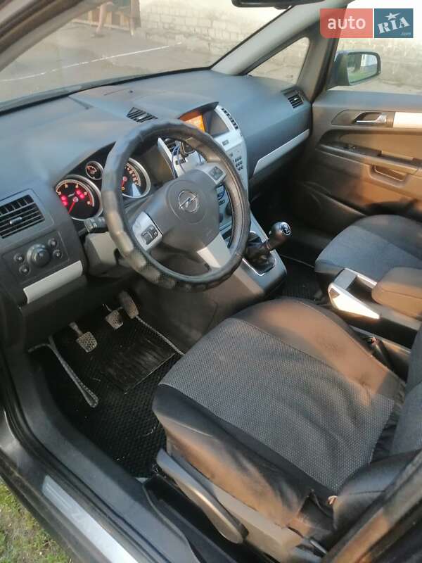 Opel Zafira 2009 Opel Zafira 2009