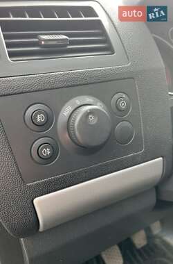 Мінівен Opel Zafira 2012 в 