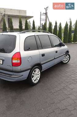 Мінівен Opel Zafira 2002 в 