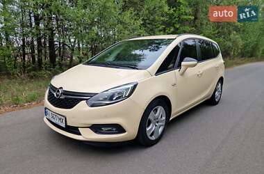 Минивэн Opel Zafira 2017 в Бородянке