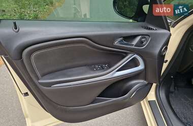 Минивэн Opel Zafira 2017 в 