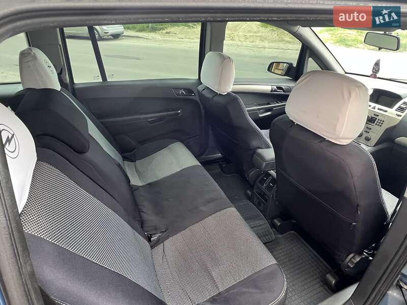 Минивэн Opel Zafira 2008 в Софиевской Борщаговке
