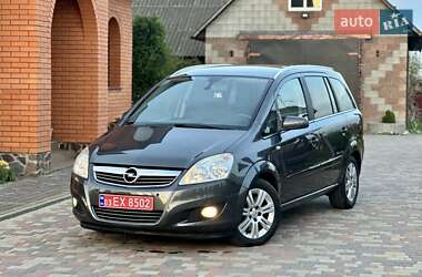 Минивэн Opel Zafira 2009 в Владимирце