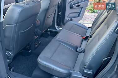 Минивэн Opel Zafira 2009 в 