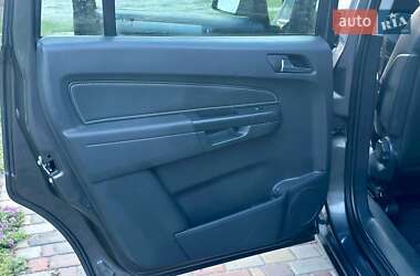 Минивэн Opel Zafira 2009 в 