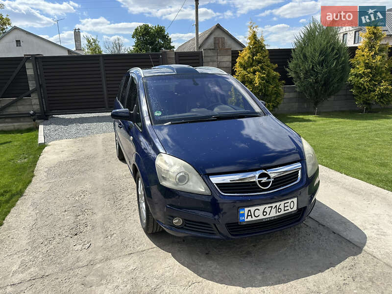 Мінівен Opel Zafira 2008 в 