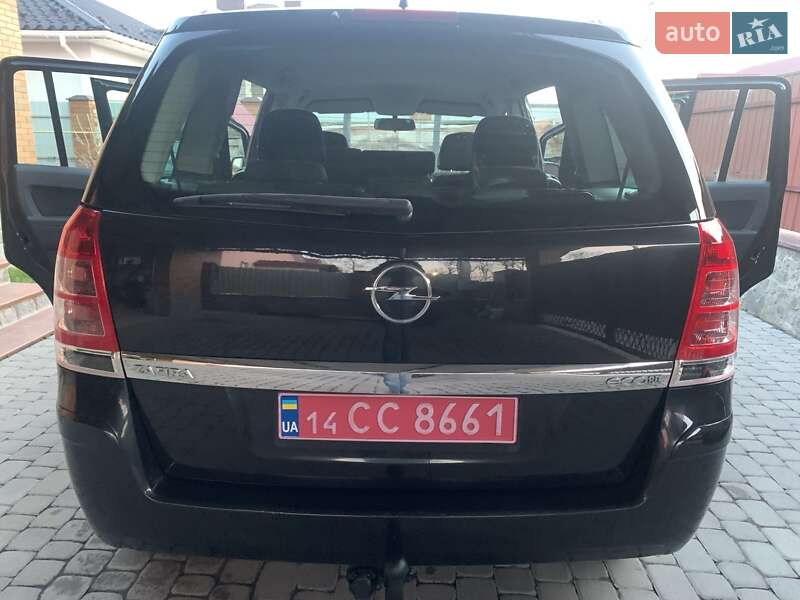 Минивэн Opel Zafira 2011 в Виннице