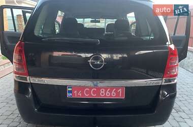 Мінівен Opel Zafira 2011 в 