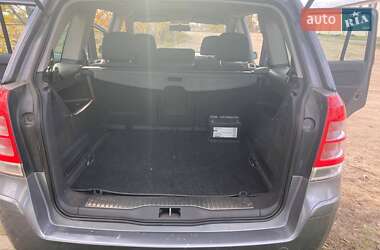 Минивэн Opel Zafira 2005 в 
