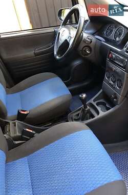 Мінівен Opel Zafira 2003 в 