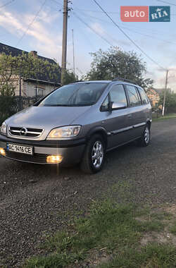 Минивэн Opel Zafira 2003 в Киверцах