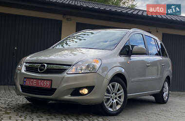 Минивэн Opel Zafira 2011 в Самборе
