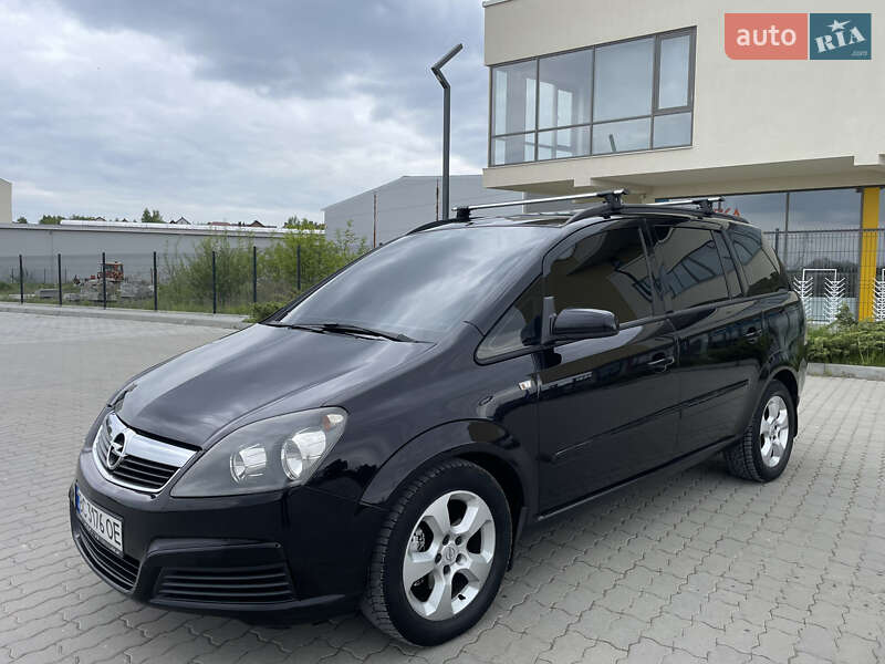 Мінівен Opel Zafira 2005 в Львові