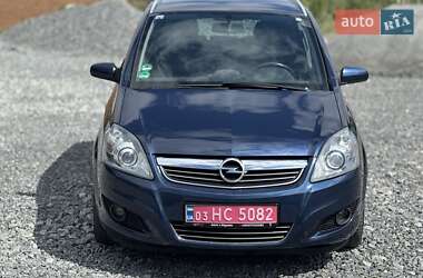 Минивэн Opel Zafira 2011 в 