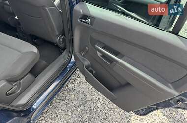 Минивэн Opel Zafira 2011 в 