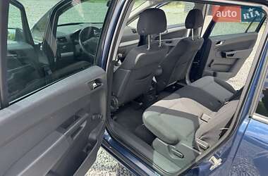 Минивэн Opel Zafira 2011 в 