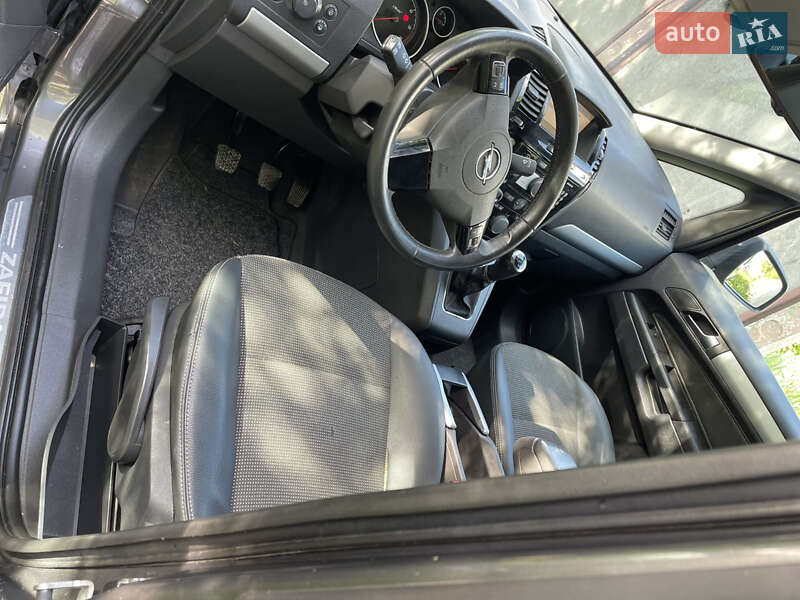 Минивэн Opel Zafira 2010 в Староконстантинове фото 14 Минивэн Opel Zafira 2010 в Староконстантинове