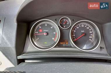 Минивэн Opel Zafira 2009 в 