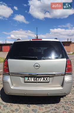 Минивэн Opel Zafira 2007 в 