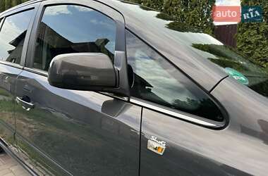 Мінівен Opel Zafira 2013 в 