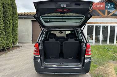 Мінівен Opel Zafira 2013 в 