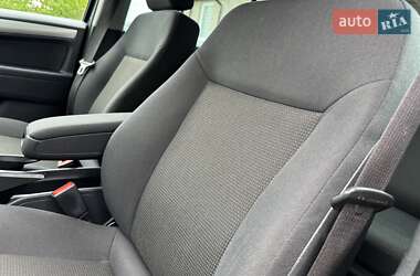Мінівен Opel Zafira 2013 в 
