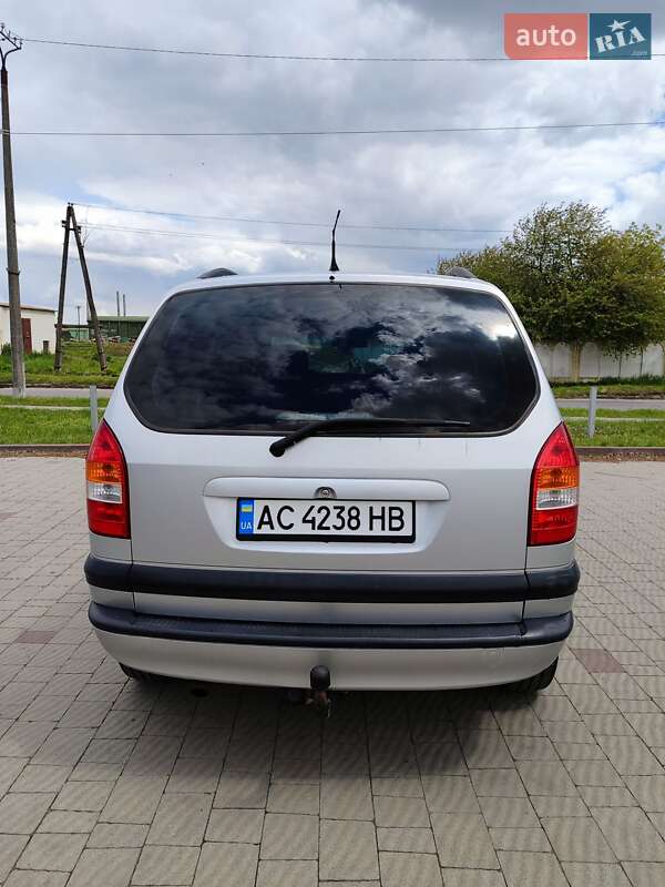Минивэн Opel Zafira 2001 в Владимире