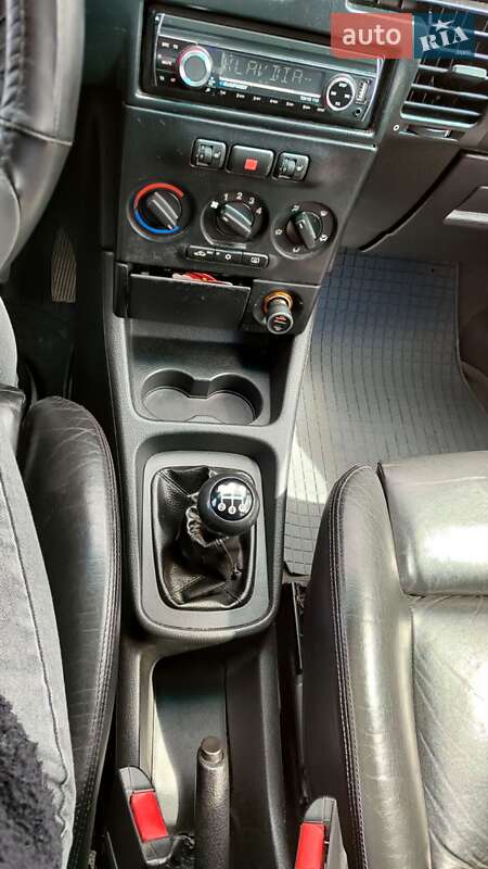 Минивэн Opel Zafira 2001 в Владимире