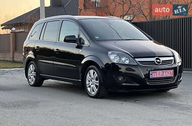 Минивэн Opel Zafira 2011 в 
