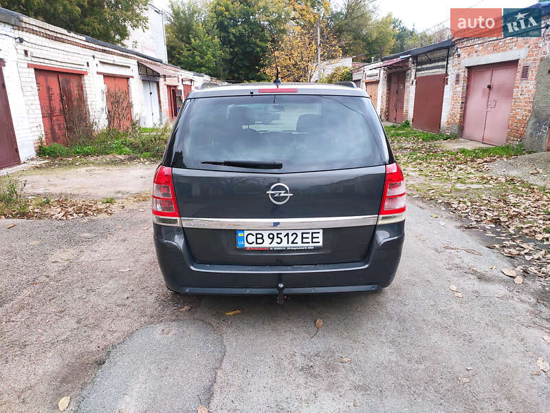 Мінівен Opel Zafira 2014 в Чернігові