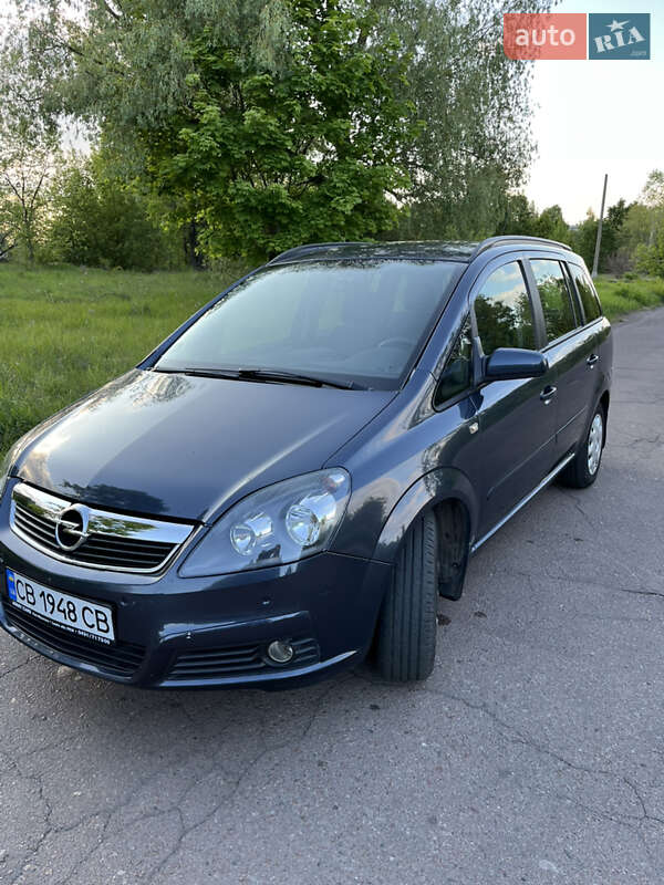 Минивэн Opel Zafira 2006 в 