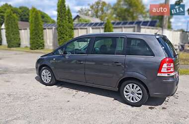 Минивэн Opel Zafira 2011 в 