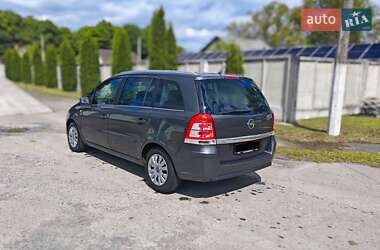 Минивэн Opel Zafira 2011 в 
