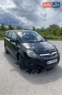 Минивэн Opel Zafira 2010 в Самборе
