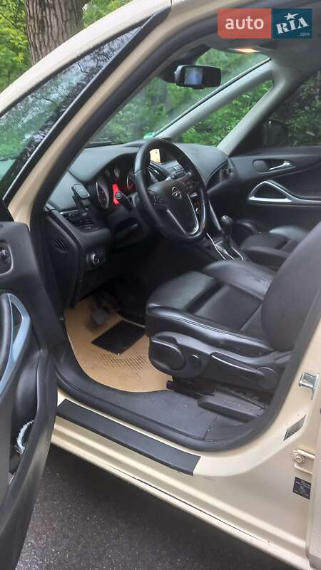 Мінівен Opel Zafira 2014 в Києві