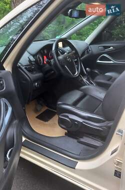Мінівен Opel Zafira 2014 в 